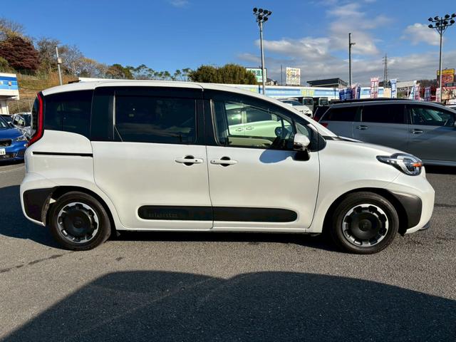 シエンタ ハイブリッドZ 禁煙車 1オーナー 純正10.5インチナビ 全方位カメラ フルセグTV ブルートゥース ETC2.0 シート&ハンドルヒーター【パーキングアシスト】衝突軽減ブレーキ レーンキープ ブラインドスポットモニターLED コーナーセンサー 両側自動ドア(8枚目)