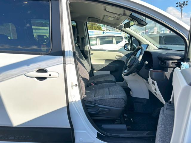 シエンタ ハイブリッドZ 禁煙車 1オーナー 純正10.5インチナビ 全方位カメラ フルセグTV ブルートゥース ETC2.0 シート&ハンドルヒーター【パーキングアシスト】衝突軽減ブレーキ レーンキープ ブラインドスポットモニターLED コーナーセンサー 両側自動ドア(15枚目)