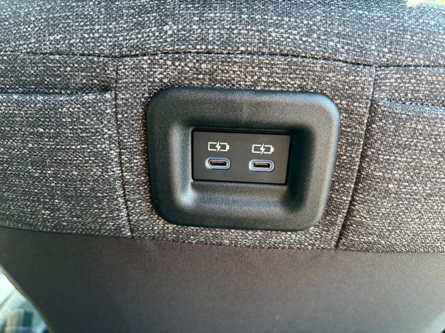 シエンタ ハイブリッドZ 禁煙車 1オーナー 純正10.5インチナビ 全方位カメラ フルセグTV ブルートゥース ETC2.0 シート&ハンドルヒーター【パーキングアシスト】衝突軽減ブレーキ レーンキープ ブラインドスポットモニターLED コーナーセンサー 両側自動ドア(42枚目)