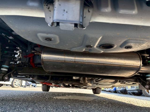 シエンタ ハイブリッドZ 禁煙車 1オーナー 純正10.5インチナビ 全方位カメラ フルセグTV ブルートゥース ETC2.0 シート&ハンドルヒーター【パーキングアシスト】衝突軽減ブレーキ レーンキープ ブラインドスポットモニターLED コーナーセンサー 両側自動ドア(47枚目)