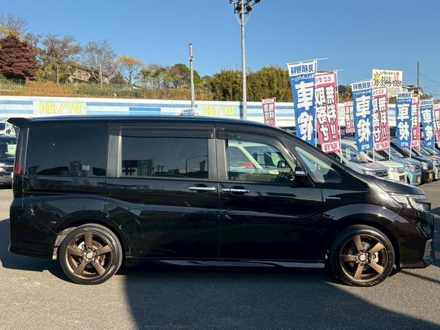 ステップワゴンスパーダ スパーダハイブリッド G・EXホンダセンシング 後席モニター 禁煙 9型ナビ バックカメラ ハーフレザーシート クルーズコントロール ETC シートヒーター わくわくゲート コーナーセンサー LED 両側自動スライド 衝突軽減ブレーキ 【マツダゴールドアルミ】(8枚目)