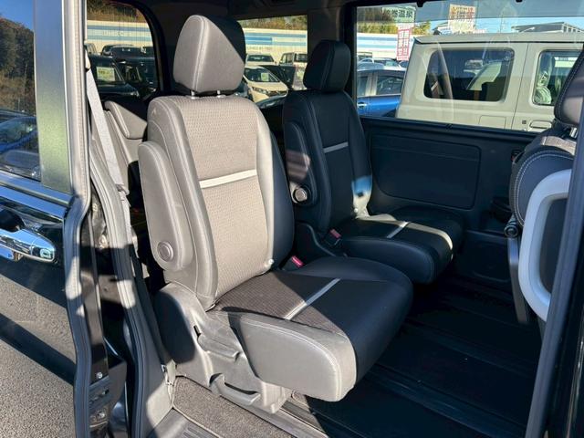 ステップワゴンスパーダ スパーダハイブリッド G・EXホンダセンシング 後席モニター 禁煙 9型ナビ バックカメラ ハーフレザーシート クルーズコントロール ETC シートヒーター わくわくゲート コーナーセンサー LED 両側自動スライド 衝突軽減ブレーキ 【マツダゴールドアルミ】(16枚目)