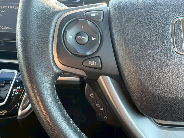 ステップワゴンスパーダ スパーダハイブリッド G・EXホンダセンシング 後席モニター 禁煙 9型ナビ バックカメラ ハーフレザーシート クルーズコントロール ETC シートヒーター わくわくゲート コーナーセンサー LED 両側自動スライド 衝突軽減ブレーキ 【マツダゴールドアルミ】(28枚目)