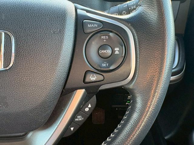 ステップワゴンスパーダ スパーダハイブリッド G・EXホンダセンシング 後席モニター 禁煙 9型ナビ バックカメラ ハーフレザーシート クルーズコントロール ETC シートヒーター わくわくゲート コーナーセンサー LED 両側自動スライド 衝突軽減ブレーキ 【マツダゴールドアルミ】(29枚目)