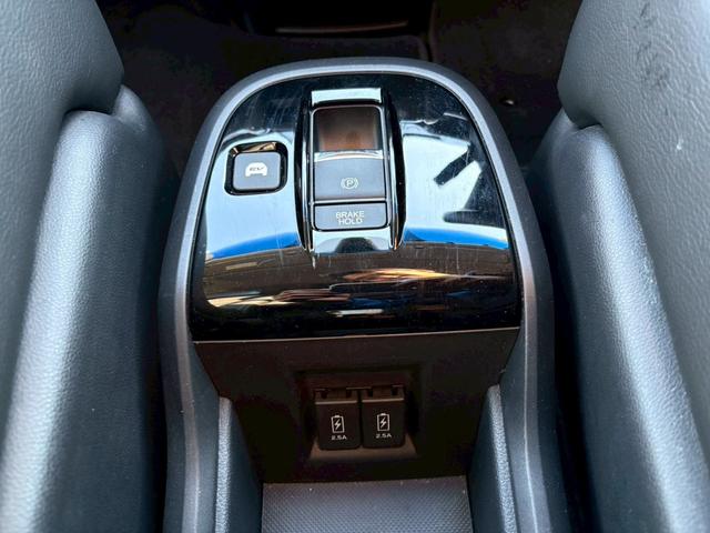 ステップワゴンスパーダ スパーダハイブリッド G・EXホンダセンシング 後席モニター 禁煙 9型ナビ バックカメラ ハーフレザーシート クルーズコントロール ETC シートヒーター わくわくゲート コーナーセンサー LED 両側自動スライド 衝突軽減ブレーキ 【マツダゴールドアルミ】(33枚目)