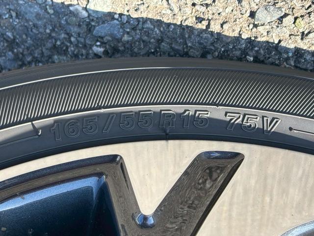 スペーシアカスタム ハイブリッドXSターボ 届出済未使用車 9型モニタ- ブル-トゥ-ス シ-ト&ハンドルヒ-タ- サ-キュレ-タ- レ-ダ-クル-ズ 2列目オットマン 両側自動スライドドア LEDオ-トライト フォグ 衝突軽減ブレ-キ(54枚目)