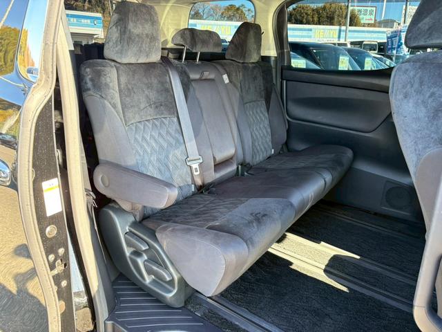 アルファード ２．５Ｓ　禁煙車　アルパイン１０インチナビ　フルセグ　Ｂｌｕｅｔｏｏｔｈ　ＨＤＭＩ　バックカメラ　１２．８インチフリップダウンモニター　レーダークルーズコントロール　両側自動スライドドア　ビルドインＥＴＣ（16枚目）