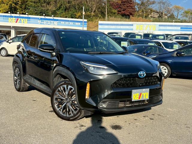 ヤリスクロス ハイブリッドＺ　禁煙車　純正７インチナビ　Ｂｌｕｅｔｏｏｔｈ　フルセグ　アラウンドビュー　レーダークルーズコントロール　パワーバックドア　ＡＳＶ　ＴＲＣ　ＥＴＣ　シートヒーター　電動シート　ＬＥＤヘッドライト（7枚目）