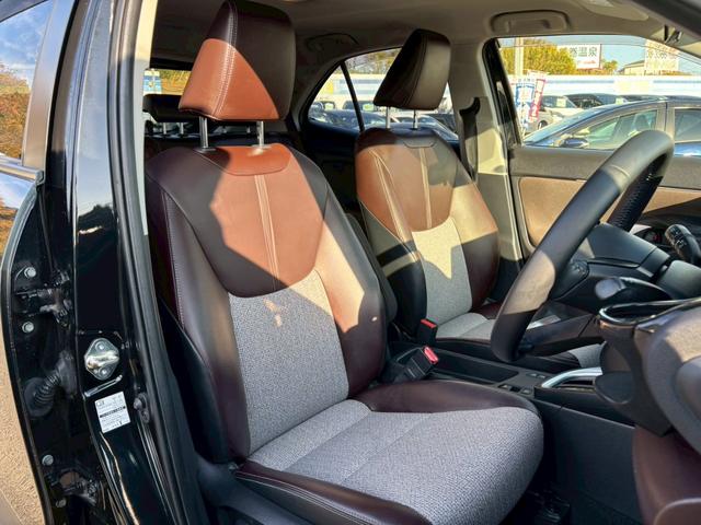 ヤリスクロス ハイブリッドＺ　禁煙車　純正７インチナビ　Ｂｌｕｅｔｏｏｔｈ　フルセグ　アラウンドビュー　レーダークルーズコントロール　パワーバックドア　ＡＳＶ　ＴＲＣ　ＥＴＣ　シートヒーター　電動シート　ＬＥＤヘッドライト（14枚目）