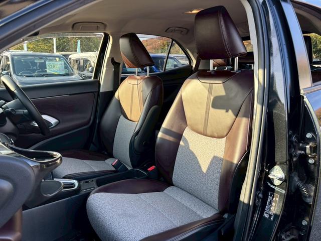 ヤリスクロス ハイブリッドＺ　禁煙車　純正７インチナビ　Ｂｌｕｅｔｏｏｔｈ　フルセグ　アラウンドビュー　レーダークルーズコントロール　パワーバックドア　ＡＳＶ　ＴＲＣ　ＥＴＣ　シートヒーター　電動シート　ＬＥＤヘッドライト（19枚目）