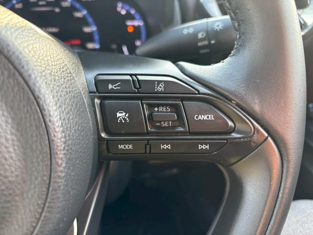 ヤリスクロス ハイブリッドＺ　禁煙車　純正７インチナビ　Ｂｌｕｅｔｏｏｔｈ　フルセグ　アラウンドビュー　レーダークルーズコントロール　パワーバックドア　ＡＳＶ　ＴＲＣ　ＥＴＣ　シートヒーター　電動シート　ＬＥＤヘッドライト（30枚目）