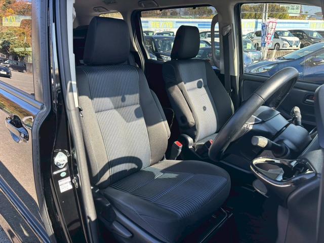 ノア Ｓｉ　禁煙車　ワンオーナー　社外ＳＤナビ　フルセグ　バックカメラ　ラジオ　前後ドライブレコーダー　ＥＴＣ　衝突軽減システム　横滑り防止システム　両側自動スライド　ＬＥＤヘッドライト　レーンキープ（13枚目）