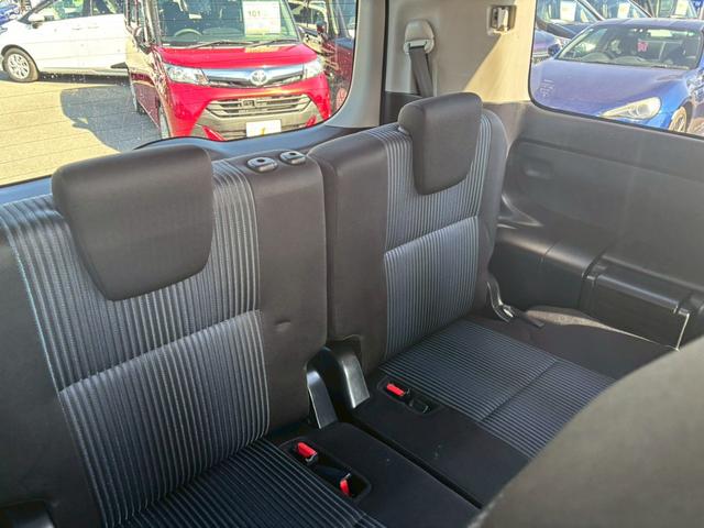 ノア Ｓｉ　禁煙車　ワンオーナー　社外ＳＤナビ　フルセグ　バックカメラ　ラジオ　前後ドライブレコーダー　ＥＴＣ　衝突軽減システム　横滑り防止システム　両側自動スライド　ＬＥＤヘッドライト　レーンキープ（16枚目）