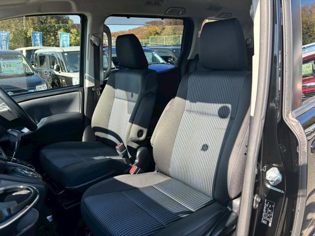 ノア Ｓｉ　禁煙車　ワンオーナー　社外ＳＤナビ　フルセグ　バックカメラ　ラジオ　前後ドライブレコーダー　ＥＴＣ　衝突軽減システム　横滑り防止システム　両側自動スライド　ＬＥＤヘッドライト　レーンキープ（19枚目）