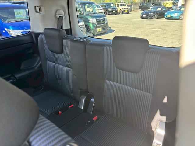 ノア Ｓｉ　禁煙車　ワンオーナー　社外ＳＤナビ　フルセグ　バックカメラ　ラジオ　前後ドライブレコーダー　ＥＴＣ　衝突軽減システム　横滑り防止システム　両側自動スライド　ＬＥＤヘッドライト　レーンキープ（22枚目）