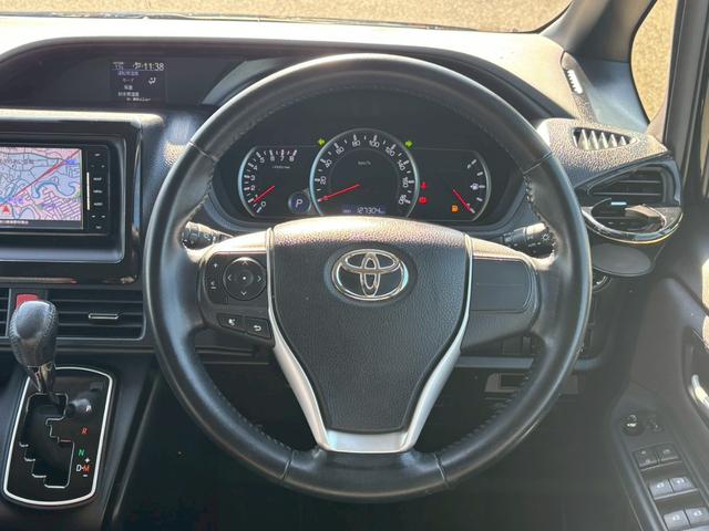 ノア Ｓｉ　禁煙車　ワンオーナー　社外ＳＤナビ　フルセグ　バックカメラ　ラジオ　前後ドライブレコーダー　ＥＴＣ　衝突軽減システム　横滑り防止システム　両側自動スライド　ＬＥＤヘッドライト　レーンキープ（30枚目）