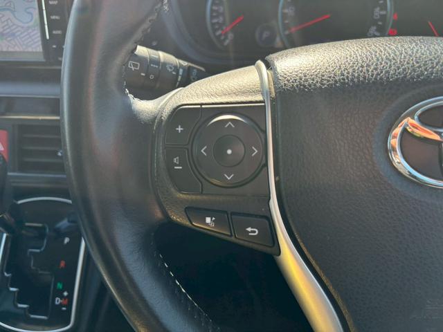 ノア Ｓｉ　禁煙車　ワンオーナー　社外ＳＤナビ　フルセグ　バックカメラ　ラジオ　前後ドライブレコーダー　ＥＴＣ　衝突軽減システム　横滑り防止システム　両側自動スライド　ＬＥＤヘッドライト　レーンキープ（31枚目）