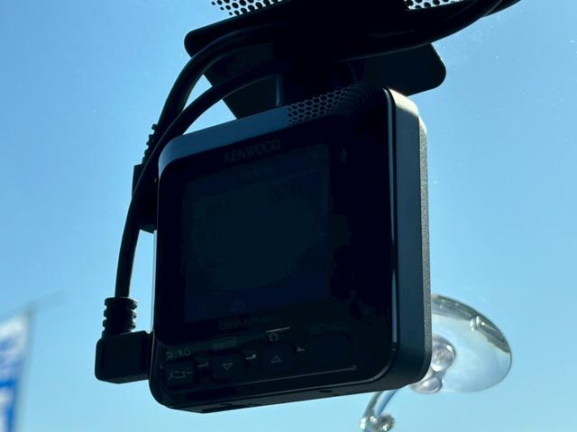 ノア Ｓｉ　禁煙車　ワンオーナー　社外ＳＤナビ　フルセグ　バックカメラ　ラジオ　前後ドライブレコーダー　ＥＴＣ　衝突軽減システム　横滑り防止システム　両側自動スライド　ＬＥＤヘッドライト　レーンキープ（39枚目）