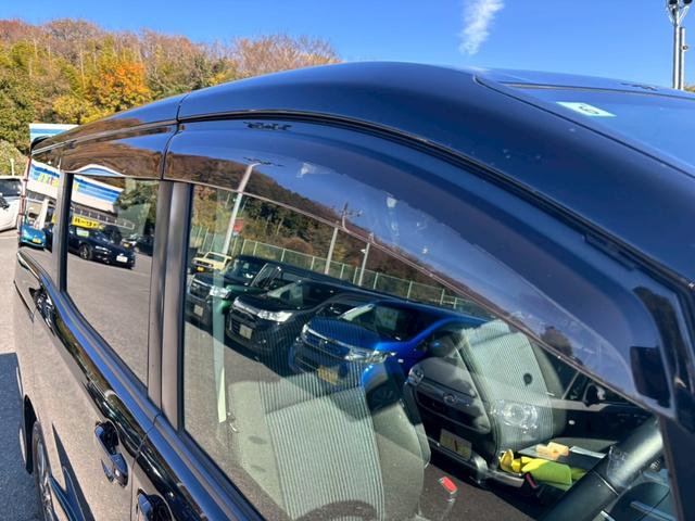 ノア Ｓｉ　禁煙車　ワンオーナー　社外ＳＤナビ　フルセグ　バックカメラ　ラジオ　前後ドライブレコーダー　ＥＴＣ　衝突軽減システム　横滑り防止システム　両側自動スライド　ＬＥＤヘッドライト　レーンキープ（45枚目）