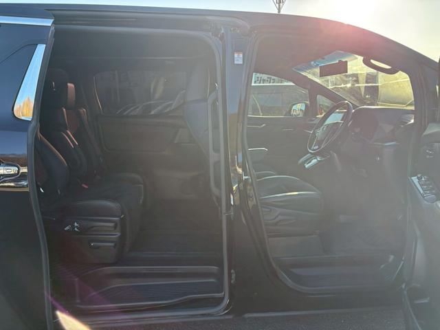 ヴェルファイア ２．５Ｚ　Ａエディション　ゴールデンアイズ　禁煙車　サンルーフ　社外１１インチＳＤナビ　フルセグ　Ｂｌｕｅｔｏｏｔｈ　バックカメラ　レーダークルーズコントロール　パワーバックドア　両側自動スライドドア　ビルトインＥＴＣ　ＴＲＣ　ＡＳＶ（18枚目）