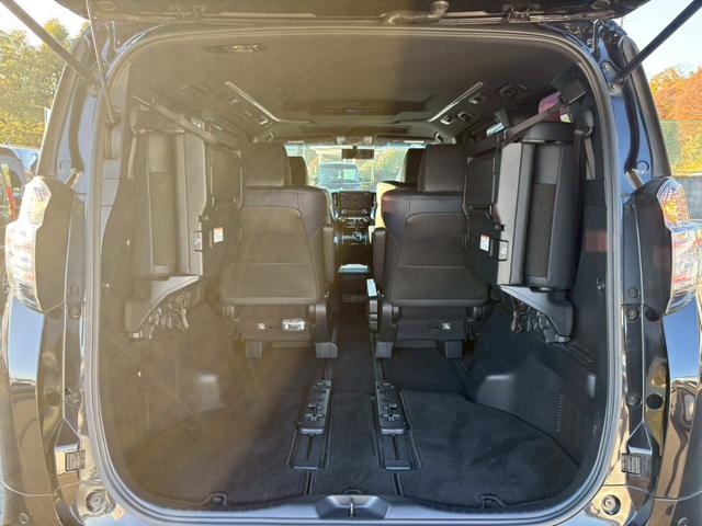 ヴェルファイア ２．５Ｚ　Ａエディション　ゴールデンアイズ　禁煙車　サンルーフ　社外１１インチＳＤナビ　フルセグ　Ｂｌｕｅｔｏｏｔｈ　バックカメラ　レーダークルーズコントロール　パワーバックドア　両側自動スライドドア　ビルトインＥＴＣ　ＴＲＣ　ＡＳＶ（25枚目）