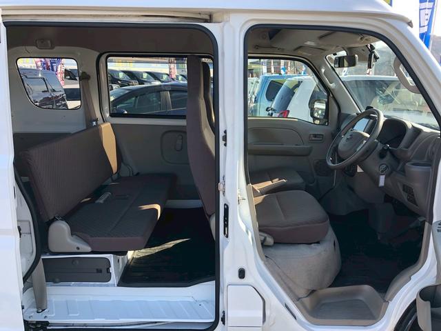 NV100クリッパーバン DX GLエマージェンシーブレーキパッケージ 禁煙車 純正7型SDナビ ブルートゥース ドラレコ ETC 頭上コンソール 電格ミラー サイドバイザー レベライザー TRC ASV キーレス MA/C シガソケ 両側スライドドア ドリンクホルダー(19枚目)