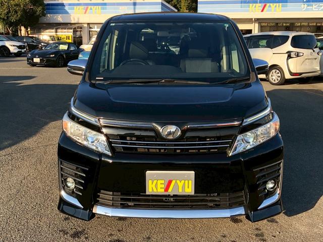 ヴォクシー ZS煌 7人 特別仕様車 フリップダウンモニター純正9型ナビ フルセグTV ブルートゥース SD DVD CD ETC 両側自動ドア アイドリングSTOP LEDライト フォグランプ ウインカー付き電格ミラー リヤエアコン スマートキー エンジンプッシュスタート(5枚目)