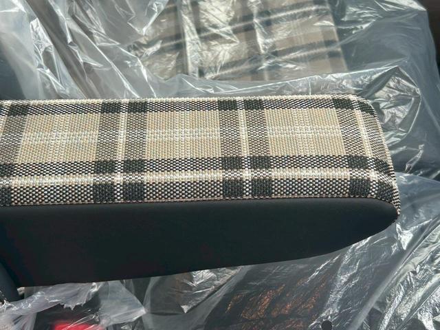 Ｎ－ＢＯＸジョイ ターボ衝突軽減【届出済未使用車◆走行５ｋｍ／８エアバッグ】　【ナビ装着用スペシャルパッケージ／オーディオレス】運転席＆助手席シートヒーター◆オートリトラミラー◆ＡＴハイビーム◆両側自動ドア◆パドルシフト◆保証書＆取扱説明書◆スマート＆Ｐスタート／スペアキー（34枚目）