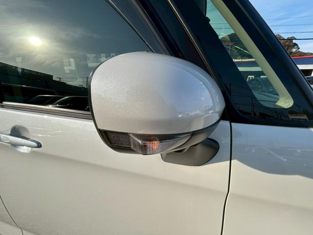 ルーミー カスタムG-T (禁煙車/社外ドラレコ)/置くだけ充電) 両側自動スライドドア/純正9インチナビ/全方位カメラ/Bluetooth接続/コーナーセンサー/レーンアシスト/衝突被害軽減システム/アイドリングストップ/純正アルミホイール/フルフラットシート/(27枚目)