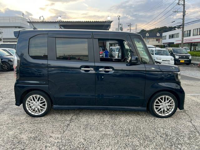 N-BOXカスタム Lターボ【衝突軽減◆両側自動スライド】前後ドラレコ◆ETC ◆禁煙【ホンダ純正7型Bluetooth対応ナビ◆フルセグTV◆バックカメラ】クルコン◆レーンアシスト◆コーナーセンサー◆LEDオートライト&フォグ◆ハーフレザー◆パドルシフト◆取説&保証書(10枚目)