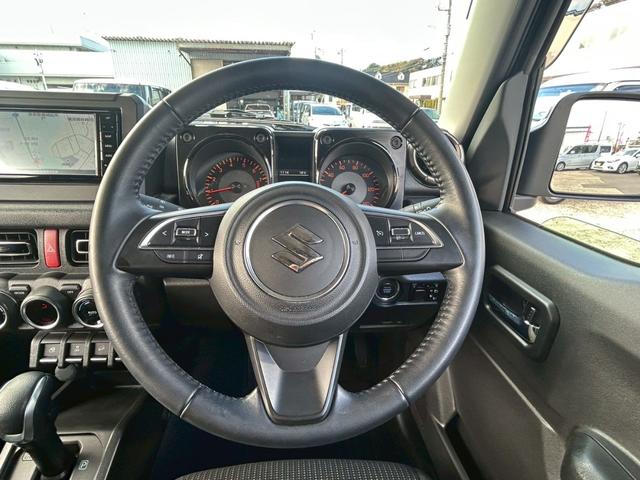 ジムニー ＸＣ　【禁煙車／社外７インチＳＤナビ】◆シートヒーター　◆ダウンヒルアシスト◆トランスファーレバー◆ＢＬＵＥＴＯＯＴＨ接続◆フルセグ◆レーンアシスト◆アイドリングストップ◆クルーズコントロール◆ステリモ◆プッシュスタート◆ミラーウィンカー◆スペアキー（25枚目）
