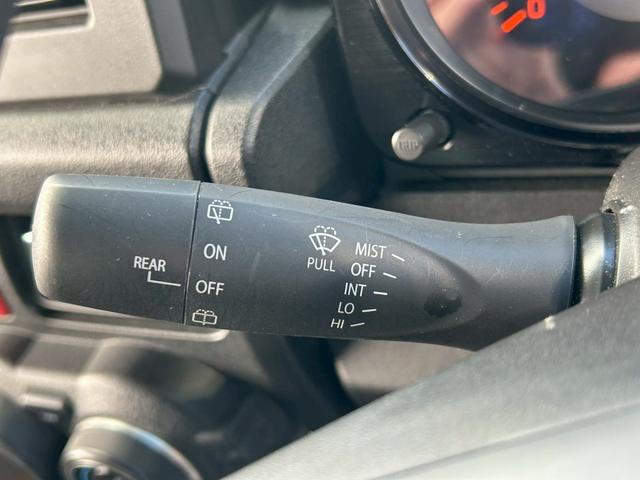 ジムニー ＸＣ　【禁煙車／社外７インチＳＤナビ】◆シートヒーター　◆ダウンヒルアシスト◆トランスファーレバー◆ＢＬＵＥＴＯＯＴＨ接続◆フルセグ◆レーンアシスト◆アイドリングストップ◆クルーズコントロール◆ステリモ◆プッシュスタート◆ミラーウィンカー◆スペアキー（26枚目）