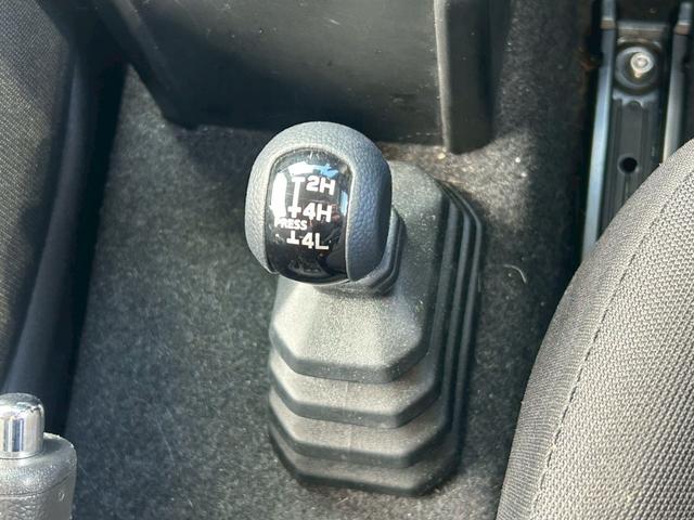 ジムニー ＸＣ　【禁煙車／社外７インチＳＤナビ】◆シートヒーター　◆ダウンヒルアシスト◆トランスファーレバー◆ＢＬＵＥＴＯＯＴＨ接続◆フルセグ◆レーンアシスト◆アイドリングストップ◆クルーズコントロール◆ステリモ◆プッシュスタート◆ミラーウィンカー◆スペアキー（35枚目）