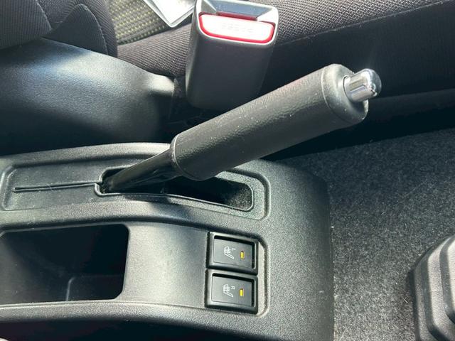 ジムニー ＸＣ　【禁煙車／社外７インチＳＤナビ】◆シートヒーター　◆ダウンヒルアシスト◆トランスファーレバー◆ＢＬＵＥＴＯＯＴＨ接続◆フルセグ◆レーンアシスト◆アイドリングストップ◆クルーズコントロール◆ステリモ◆プッシュスタート◆ミラーウィンカー◆スペアキー（36枚目）