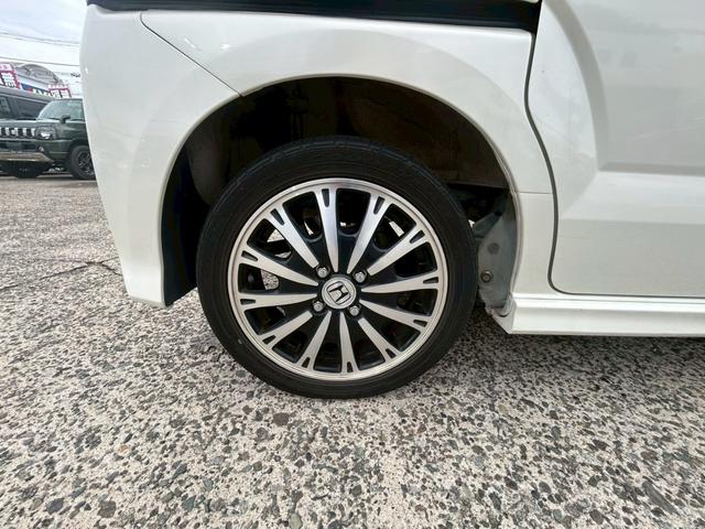 Ｎ－ＢＯＸカスタム Ｇ・ターボＡパッケージ　【弊社下取り車／ホンダ純正ナビ】　社外７インチナビ／バックカメラ／ＢＬＵＥＴＯＯＴＨ接続／両側自動スライドドア／チップアップシート／ホンダ純正アルミホイール／アイドリングストップ／衝突被害軽減システム／プッシュスタート（7枚目）