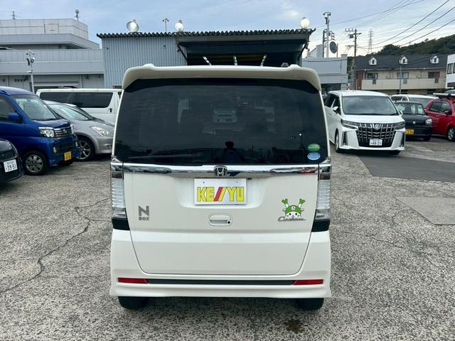 Ｎ－ＢＯＸカスタム Ｇ・ターボＡパッケージ　【弊社下取り車／ホンダ純正ナビ】　社外７インチナビ／バックカメラ／ＢＬＵＥＴＯＯＴＨ接続／両側自動スライドドア／チップアップシート／ホンダ純正アルミホイール／アイドリングストップ／衝突被害軽減システム／プッシュスタート（13枚目）