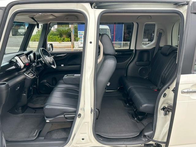 Ｎ－ＢＯＸカスタム Ｇ・ターボＡパッケージ　【弊社下取り車／ホンダ純正ナビ】　社外７インチナビ／バックカメラ／ＢＬＵＥＴＯＯＴＨ接続／両側自動スライドドア／チップアップシート／ホンダ純正アルミホイール／アイドリングストップ／衝突被害軽減システム／プッシュスタート（23枚目）