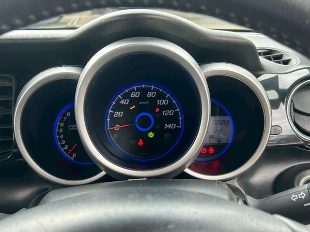 Ｎ－ＢＯＸカスタム Ｇ・ターボＡパッケージ　【弊社下取り車／ホンダ純正ナビ】　社外７インチナビ／バックカメラ／ＢＬＵＥＴＯＯＴＨ接続／両側自動スライドドア／チップアップシート／ホンダ純正アルミホイール／アイドリングストップ／衝突被害軽減システム／プッシュスタート（29枚目）