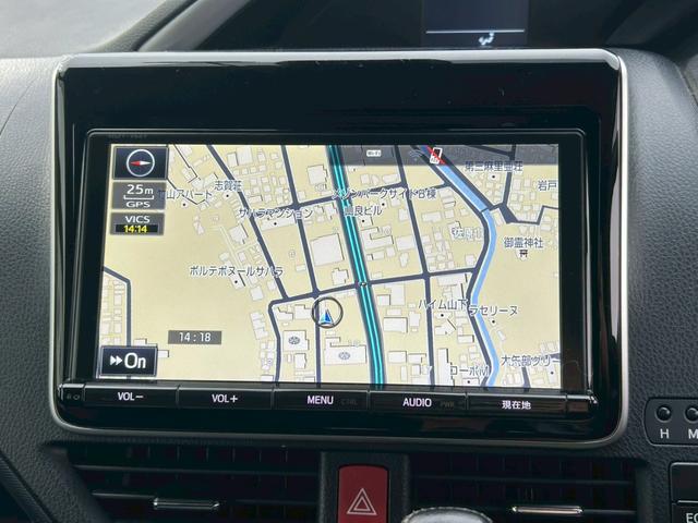 ヴォクシー ＺＳ　煌　【トヨタ純正ナビ／バックカメラ】◆Ｒスポイラー　◆両側自動スライドドア◆３列シート◆ウォークスルー◆社外ドラレコ◆ＥＴＣ◆レーンアシスト◆衝突被害軽減システム◆アイドリングストップ◆ＢＬＵＥＴＯＯＴＨ接続◆フルセグ◆ＣＤ＆ＤＶＤ◆スペアキー（38枚目）