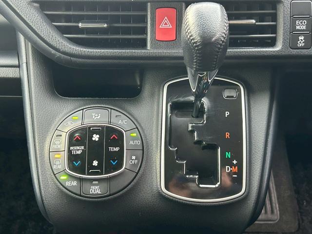 ヴォクシー ＺＳ　煌　【トヨタ純正ナビ／バックカメラ】◆Ｒスポイラー　◆両側自動スライドドア◆３列シート◆ウォークスルー◆社外ドラレコ◆ＥＴＣ◆レーンアシスト◆衝突被害軽減システム◆アイドリングストップ◆ＢＬＵＥＴＯＯＴＨ接続◆フルセグ◆ＣＤ＆ＤＶＤ◆スペアキー（39枚目）