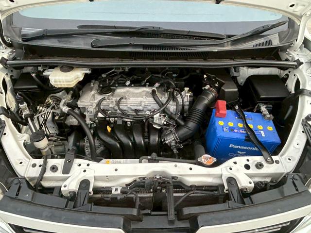 ヴォクシー ＺＳ　煌　【トヨタ純正ナビ／バックカメラ】◆Ｒスポイラー　◆両側自動スライドドア◆３列シート◆ウォークスルー◆社外ドラレコ◆ＥＴＣ◆レーンアシスト◆衝突被害軽減システム◆アイドリングストップ◆ＢＬＵＥＴＯＯＴＨ接続◆フルセグ◆ＣＤ＆ＤＶＤ◆スペアキー（43枚目）