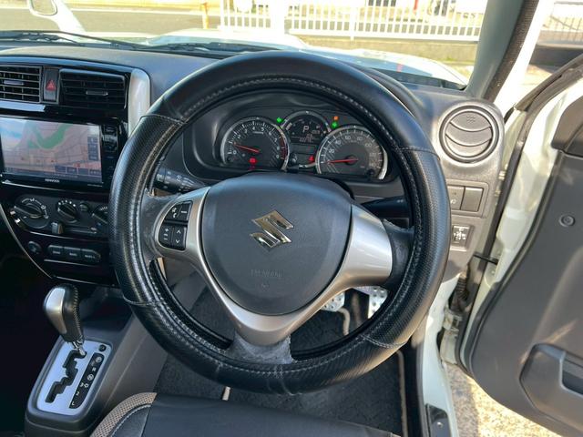 ジムニー ランドベンチャー【4WD◆特別仕様車】弊社直販◆7型ナビ ◆ターボ◆禁煙【Bluetooth対応/フルセグTV/CD/DVD】ETC車載器◆ハーフレザー◆HIDライト/フォグ◆ケンウッド製前後方ドライブレコーダー◆背面タイヤ◆キーレス◆2023年製造タイヤ(24枚目)