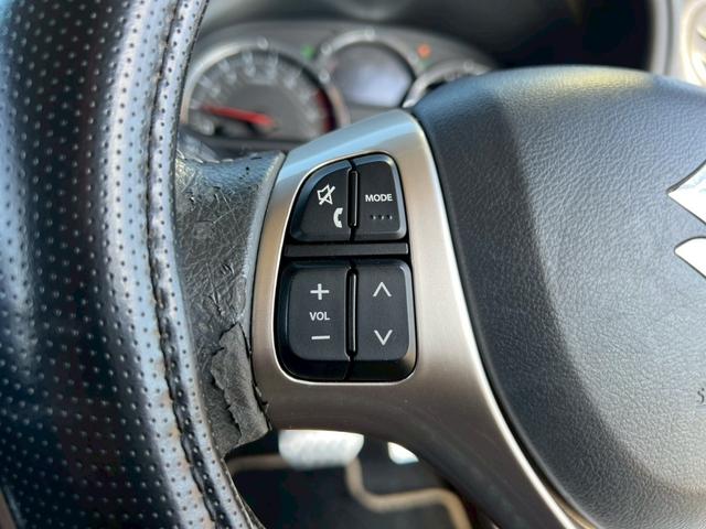 ジムニー ランドベンチャー【4WD◆特別仕様車】弊社直販◆7型ナビ ◆ターボ◆禁煙【Bluetooth対応/フルセグTV/CD/DVD】ETC車載器◆ハーフレザー◆HIDライト/フォグ◆ケンウッド製前後方ドライブレコーダー◆背面タイヤ◆キーレス◆2023年製造タイヤ(25枚目)