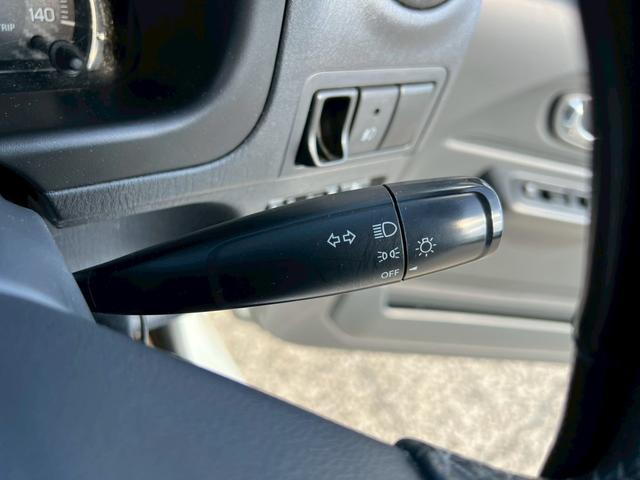 ジムニー ランドベンチャー【4WD◆特別仕様車】弊社直販◆7型ナビ ◆ターボ◆禁煙【Bluetooth対応/フルセグTV/CD/DVD】ETC車載器◆ハーフレザー◆HIDライト/フォグ◆ケンウッド製前後方ドライブレコーダー◆背面タイヤ◆キーレス◆2023年製造タイヤ(27枚目)