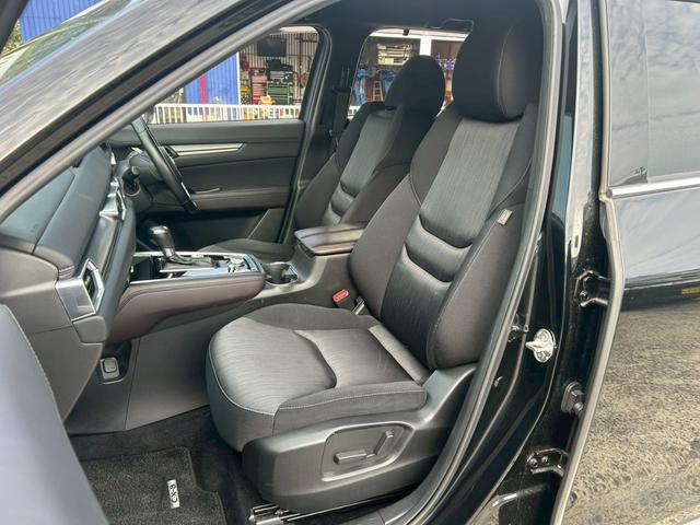 ＣＸ－８ ２５Ｓ　プロアクティブ【禁煙車／純正ナビ】◆３列シート　◆ＢＬＵＥＴＯＯＴＨ接続◆全方位カメラ◆コーナーセンサー◆ヘッドアップディスプレイ◆ブラインドスポットモニター◆レーダークルコン◆アイドリングストップ◆置くだけ充電◆ステアリングヒーター◆スペアキー（22枚目）