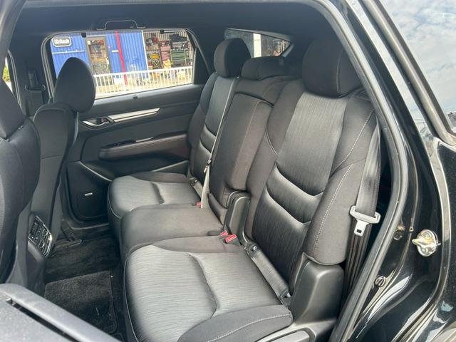ＣＸ－８ ２５Ｓ　プロアクティブ【禁煙車／純正ナビ】◆３列シート　◆ＢＬＵＥＴＯＯＴＨ接続◆全方位カメラ◆コーナーセンサー◆ヘッドアップディスプレイ◆ブラインドスポットモニター◆レーダークルコン◆アイドリングストップ◆置くだけ充電◆ステアリングヒーター◆スペアキー（24枚目）