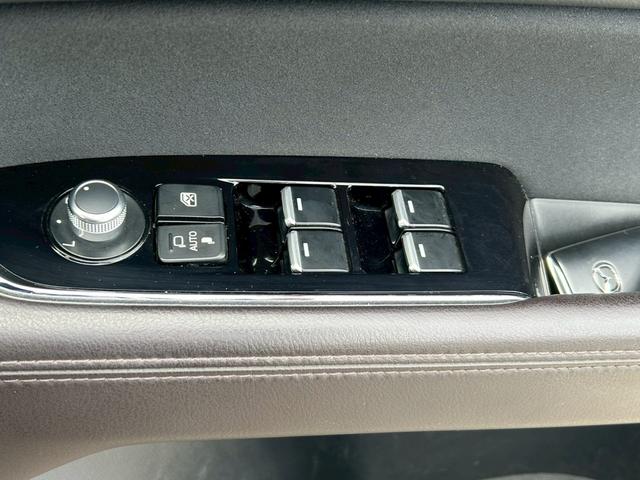 ＣＸ－８ ２５Ｓ　プロアクティブ【禁煙車／純正ナビ】◆３列シート　◆ＢＬＵＥＴＯＯＴＨ接続◆全方位カメラ◆コーナーセンサー◆ヘッドアップディスプレイ◆ブラインドスポットモニター◆レーダークルコン◆アイドリングストップ◆置くだけ充電◆ステアリングヒーター◆スペアキー（34枚目）