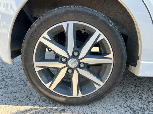 デイズ ハイウェイスター X プレミアムセレクション【特別仕様車】 禁煙◆アラウンドビューモニター【ニッサン純正7型SDナビ◆Bluetooth対応】CD/DVD◆フルセグTV◆衝突軽減ブレーキ◆ETC◆前方ドライブレコーダー◆ハーフレザー◆HIDオートライト◆取説(7枚目)