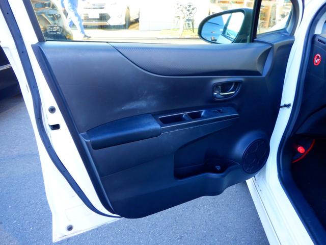 RS G’s 下取直販車・デイライト・専用AW・禁煙・専用ステア・専用マット・専用シート・社外SDナビ・フルセグTV・CD・DVD・HID・フォグ・ETC・フルエアロ・リヤスポ・純正17AW・キーレス・オートライト(25枚目)