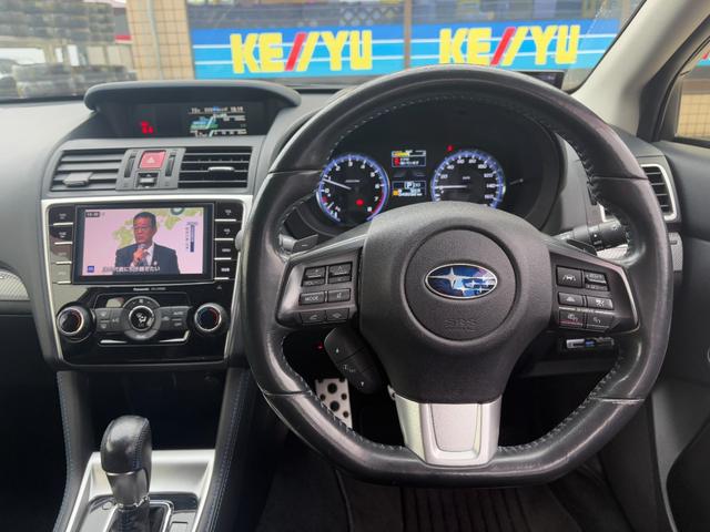 レヴォーグ ２．０ＧＴ－Ｓアイサイト　禁煙車　ＳＴＩエアロ　衝突軽減　車線逸脱警報　レーダークルコン　パドルシフト　ハーフレザー　ＳＤナビ　フルセグ　ＣＤ／ＤＶＤ再生　バックカメラ　ＥＴＣ　１７インチブラックホイール　ＬＥＤヘッドライト（16枚目）